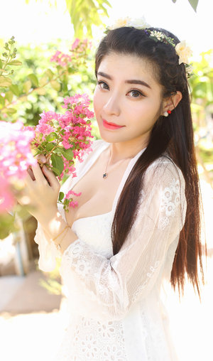 命名人